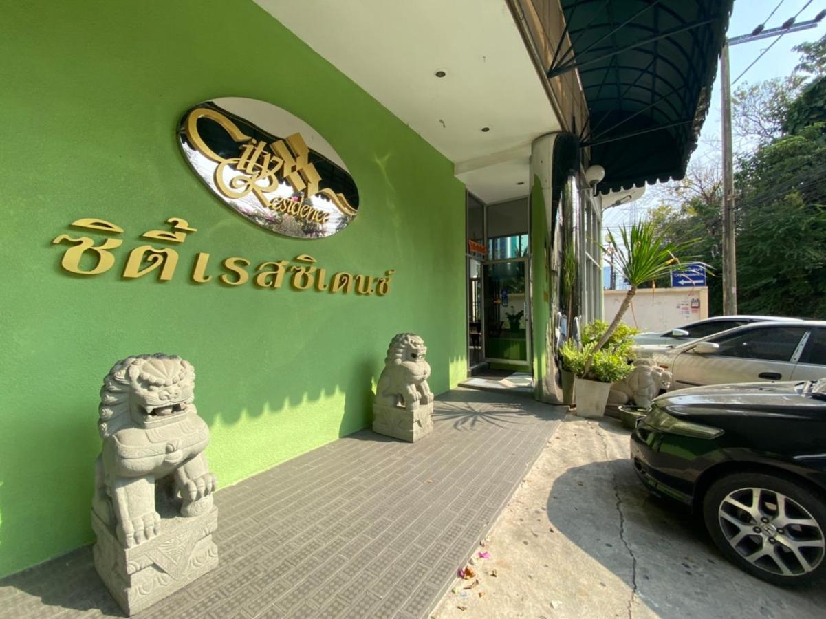 City Residence Bangkok Bagian luar foto