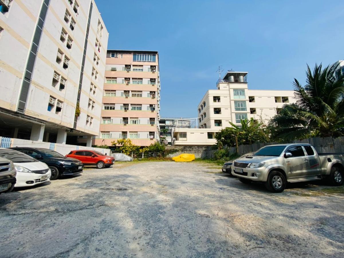 City Residence Bangkok Bagian luar foto