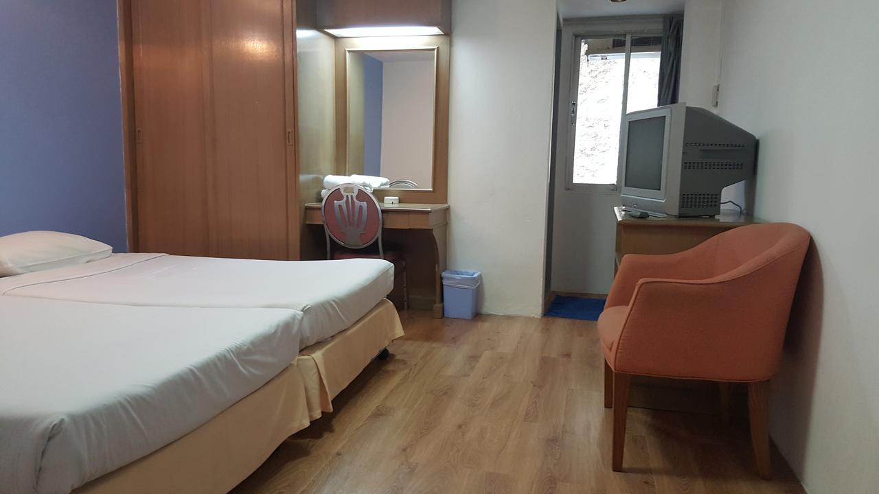 City Residence Bangkok Bagian luar foto